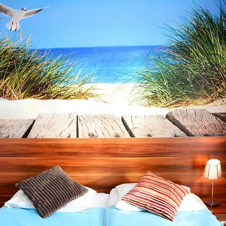 Pod Wydma Pokoje Goscinne Bed & Breakfast *