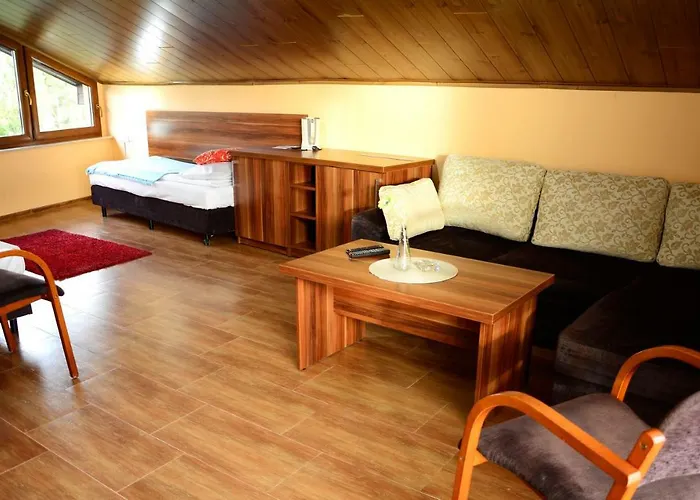 Bed & Breakfast Pod Wydma Pokoje Goscinne Mielno (Koszalin)