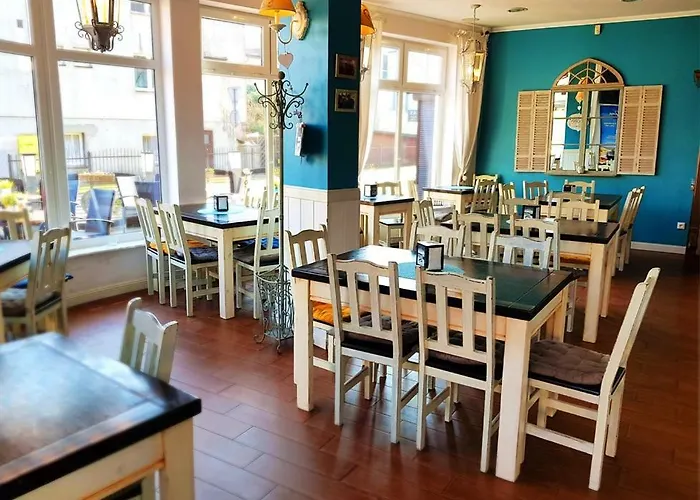 Pod Wydma Pokoje Goscinne Bed & Breakfast *